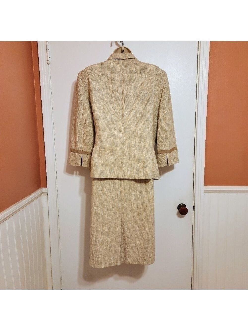 Kasper Beige Woven Blazer Skirt Suit Size 14 - Picture 6 of 12